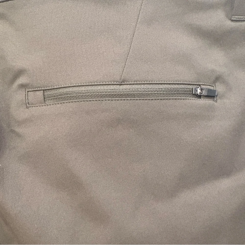 Vuori Men’s Cascade Tech Chino Pant Athletic Slim Fit 30” NWT - Picture 10 of 10